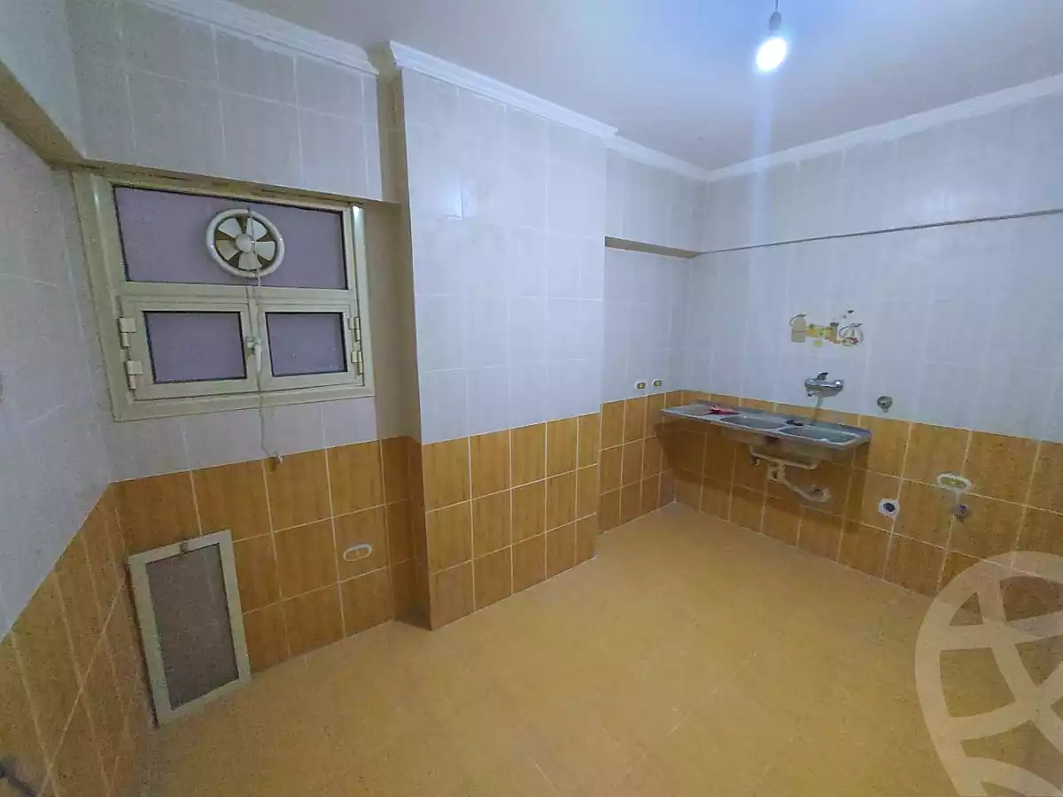https://aqarmap.com.eg/ar/listing/4164899-for-rent-alexandria-smouha-el-nasr-st