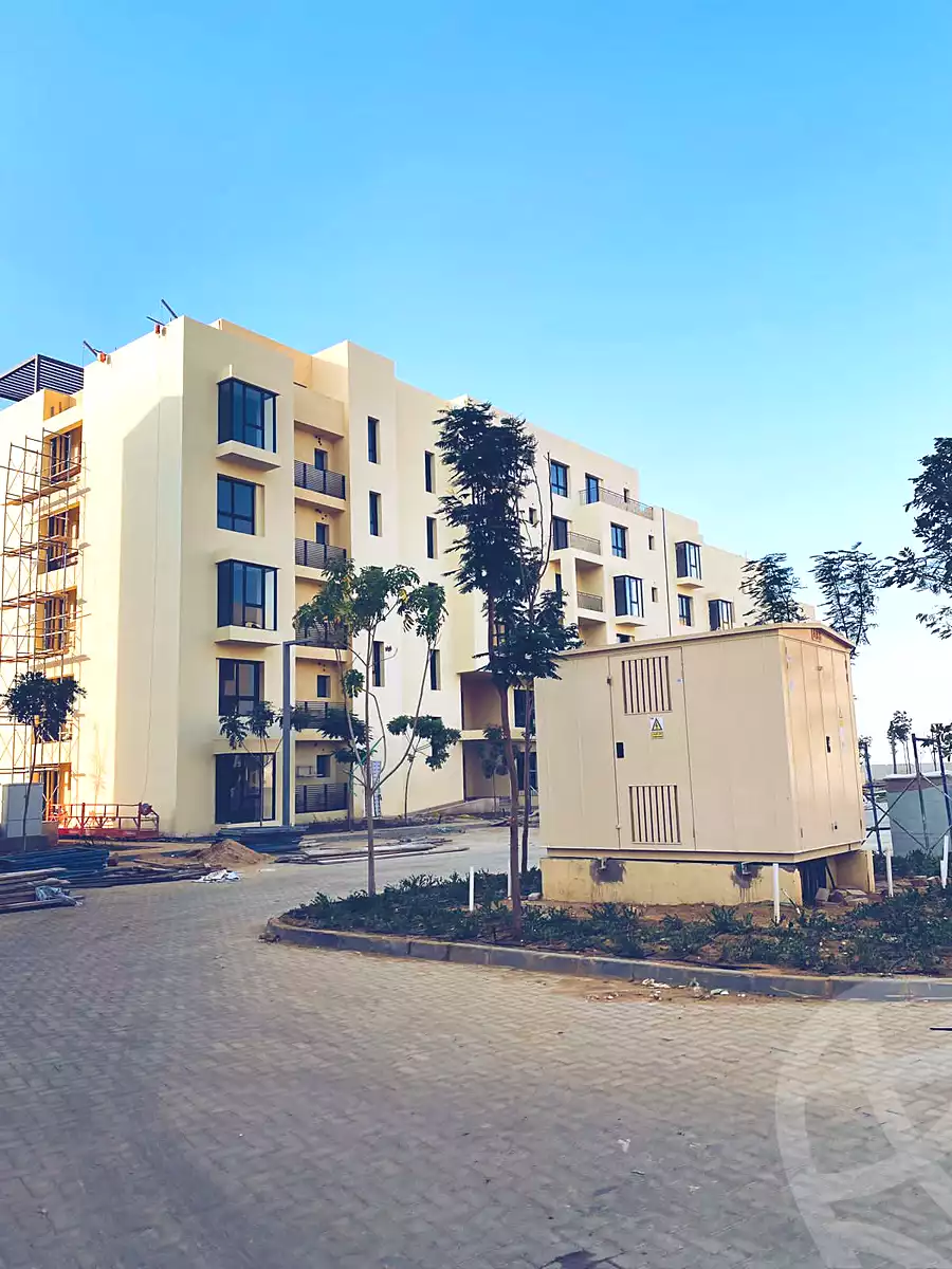 https://aqarmap.com.eg/en/listing/4166427-for-sale-cairo-6th-of-october-compounds-o-west-compound-orascom-w-byzns-dystrykt-wrskwm-llttwyr