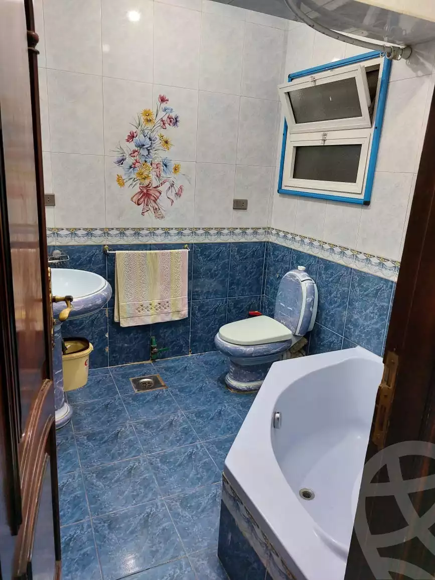 https://aqarmap.com.eg/ar/listing/4166784-for-sale-cairo-shoubra-lkhlfwy-dolenat-st