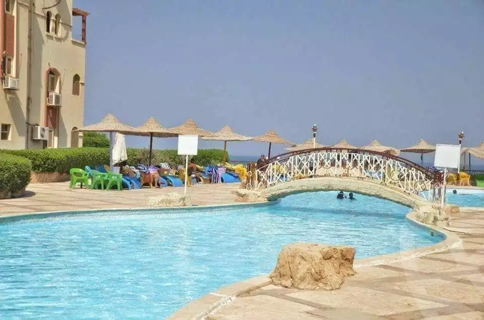 https://aqarmap.com.eg/ar/listing/4166330-for-rent-ain-elsokhna-resorts-lsyryn-blm-bytsh