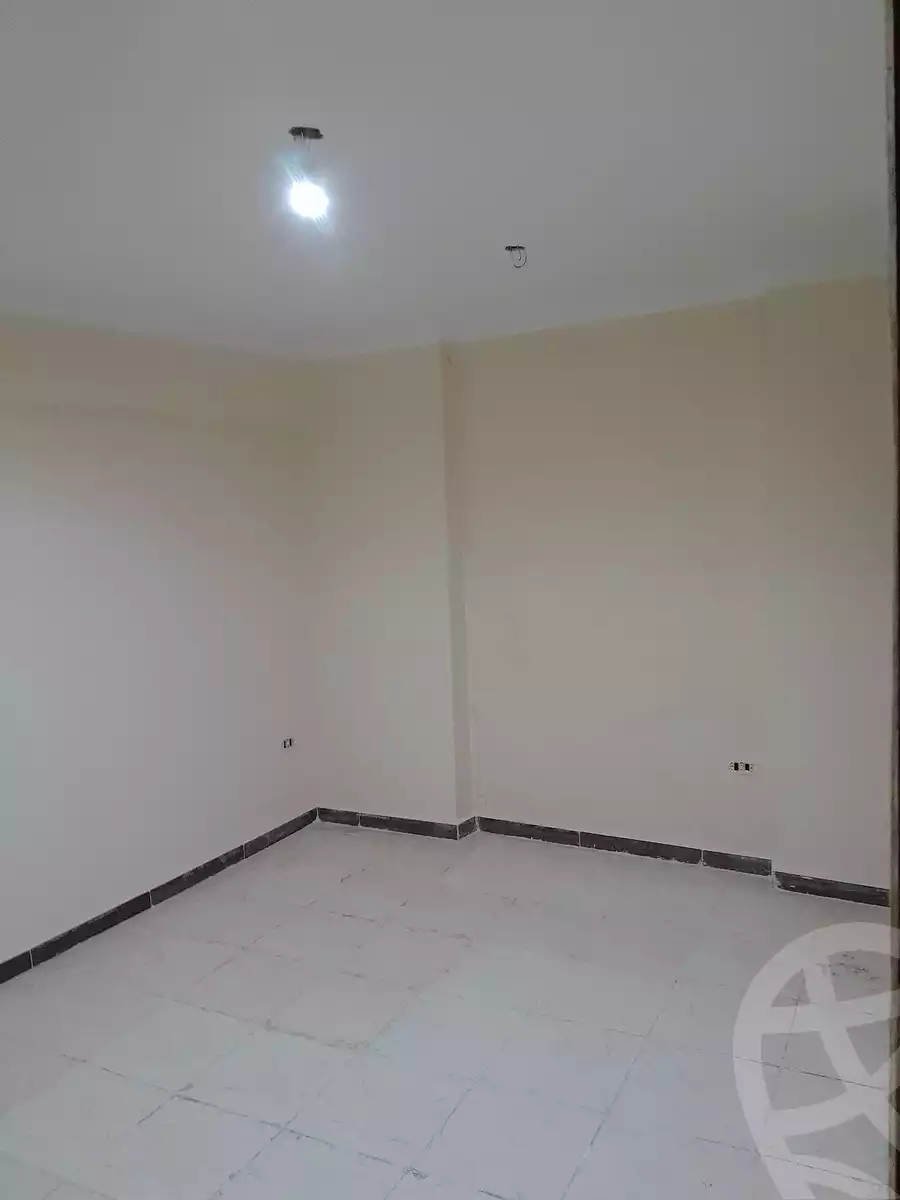 https://aqarmap.com.eg/ar/listing/4169617-for-sale-alexandria-moharram-bey-ali-al-askandarani-st