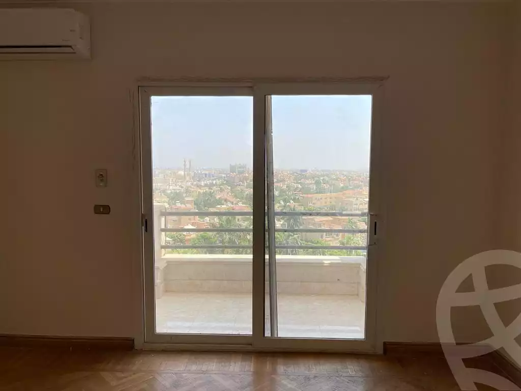 https://aqarmap.com.eg/ar/listing/4170233-for-sale-cairo-el-sheikh-zayed-city-compounds-in-sheikh-zayed-zayed-2000