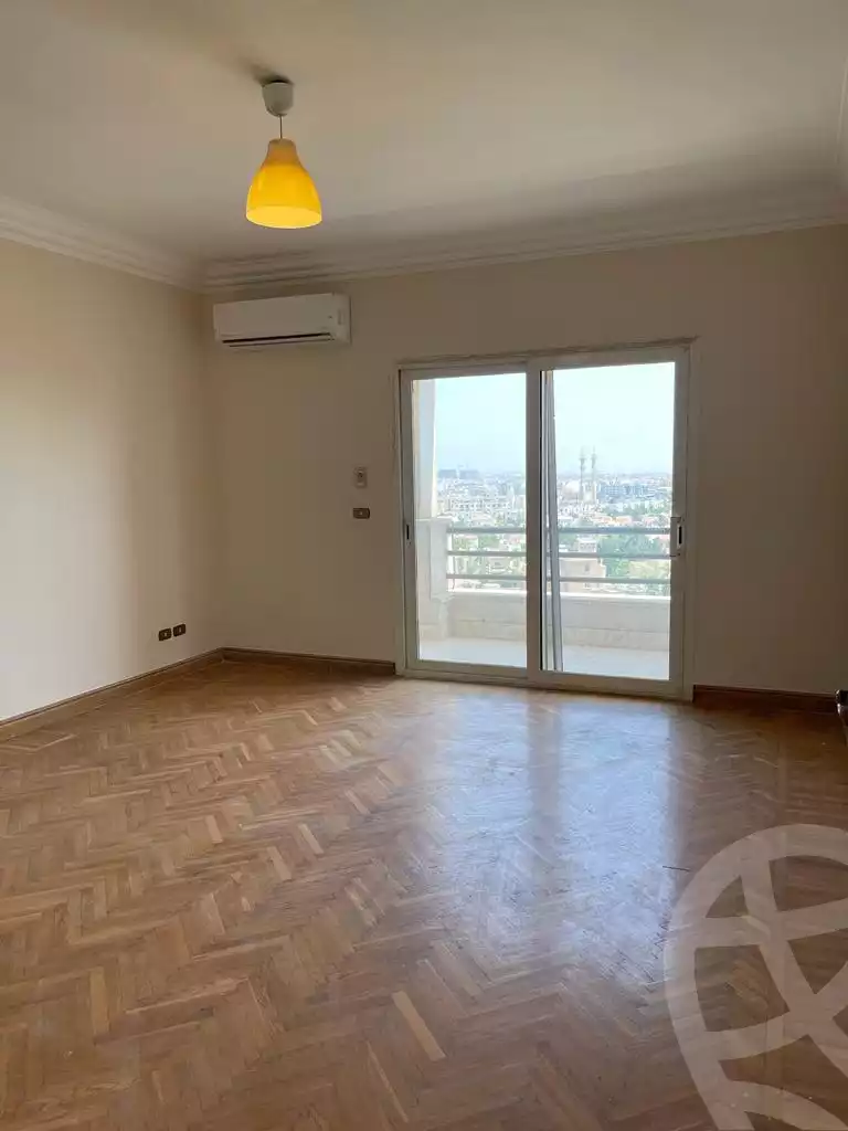 https://aqarmap.com.eg/ar/listing/4170233-for-sale-cairo-el-sheikh-zayed-city-compounds-in-sheikh-zayed-zayed-2000