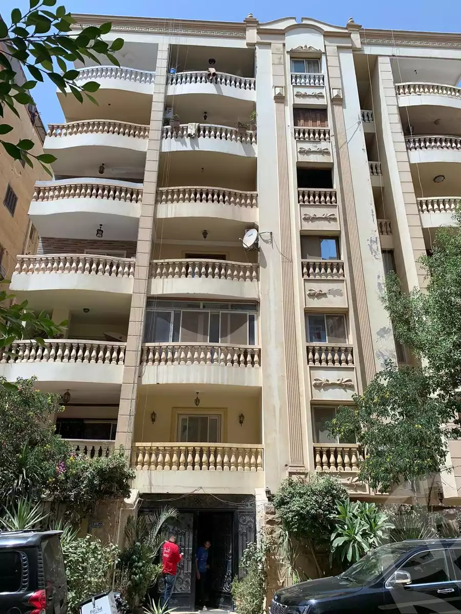 https://aqarmap.com.eg/en/listing/4170321-for-sale-cairo-cairo-hdyq-lhrm-lmntq-w