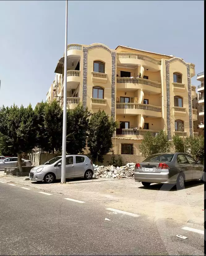 https://aqarmap.com.eg/en/listing/4171196-for-rent-new-cairo-gharb-arabella-selim-st