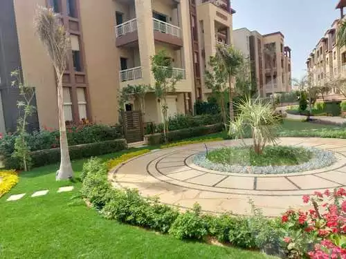 https://aqarmap.com.eg/en/listing/4174886-for-sale-cairo-6th-of-october-compounds-kmbwnd-jryn-6-mbny-drys