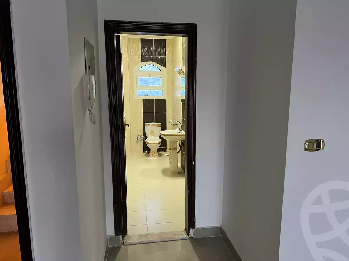 https://aqarmap.com.eg/ar/listing/4176820-for-sale-cairo-el-shorouk-lhy-lthny-grb-neighbourhood-2a-shagaret-al-dor-st