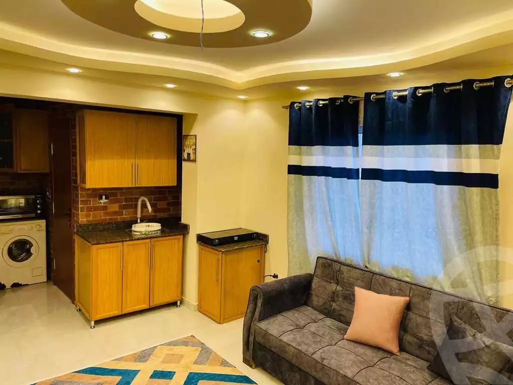 https://aqarmap.com.eg/ar/listing/4178681-for-rent-cairo-6th-of-october-compounds-dyr-2