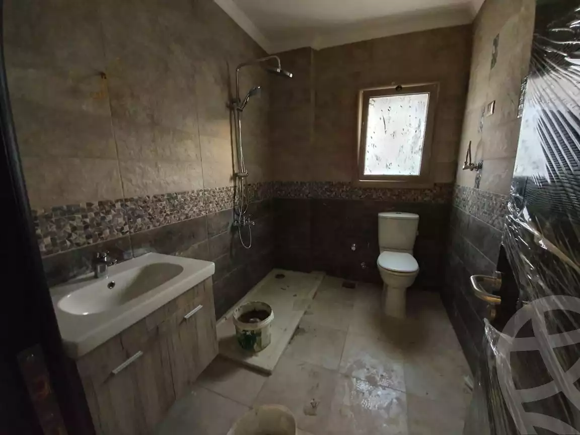 https://aqarmap.com.eg/ar/listing/4181213-for-rent-cairo-new-cairo-compounds-moon-valley