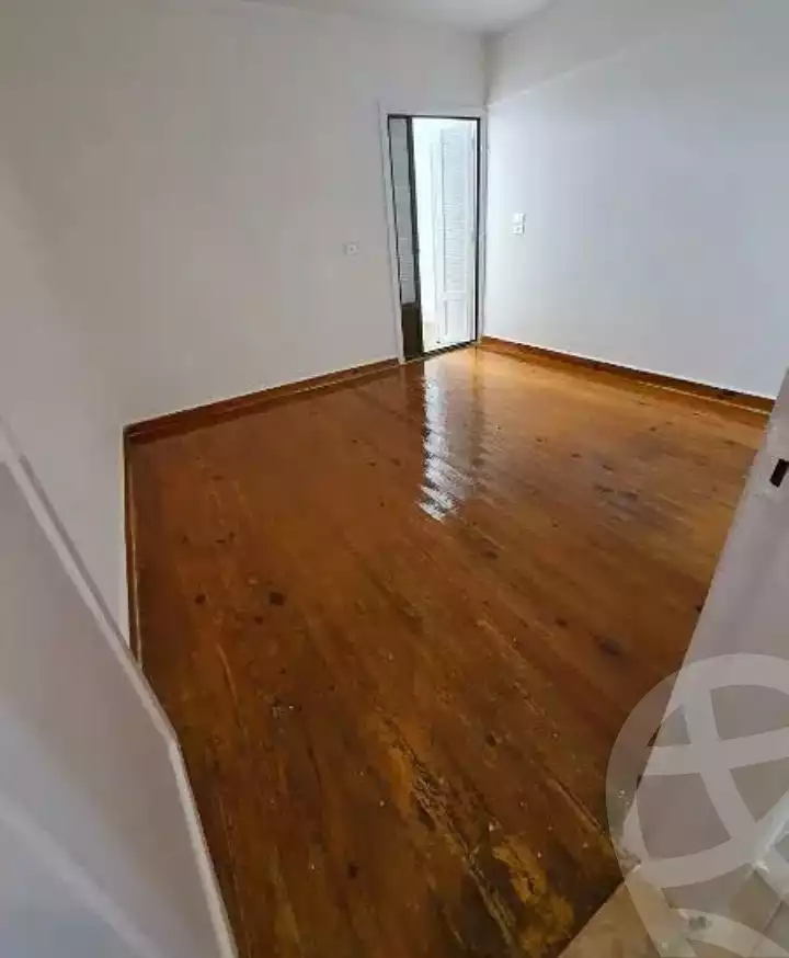 https://aqarmap.com.eg/ar/listing/4183176-for-rent-alexandria-lauran-mohammed-al-eqbal-st