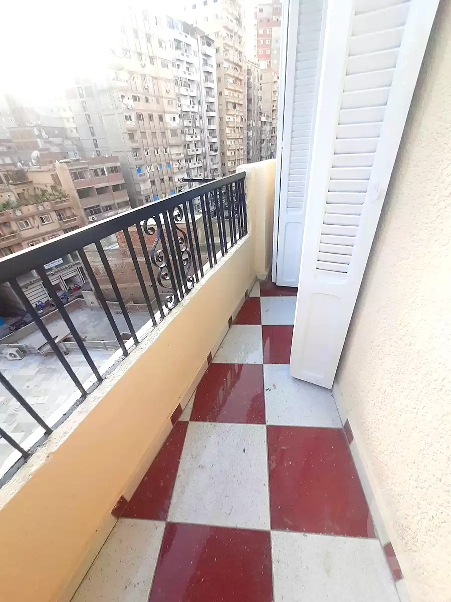 https://aqarmap.com.eg/en/listing/4183291-for-sale-alexandria-el-mandara-nabawy-al-mohandes-st