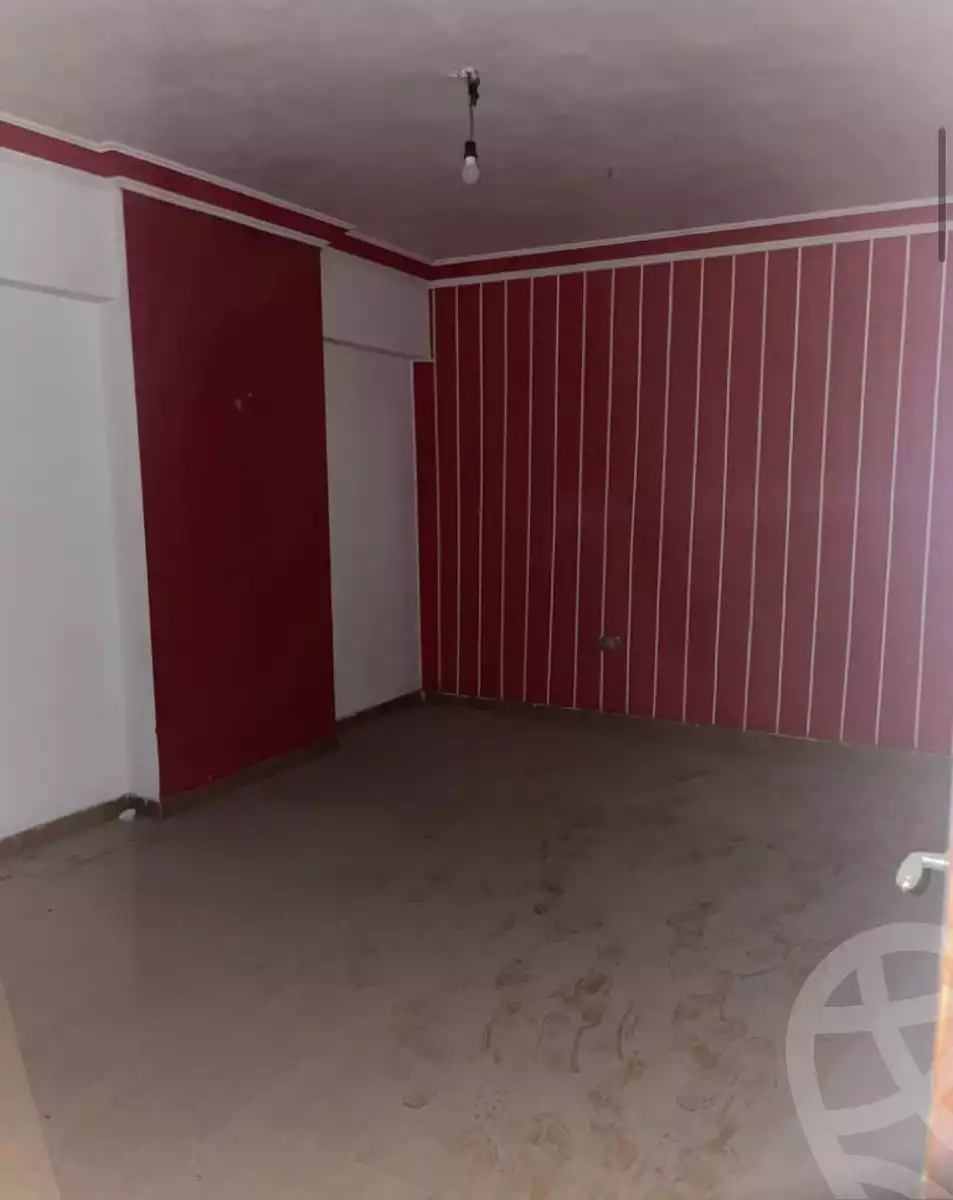 https://aqarmap.com.eg/ar/listing/4183382-for-sale-cairo-shoubra-ali-farahat-st