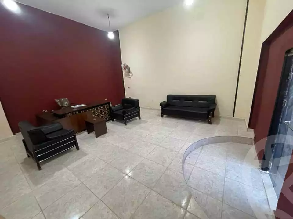 https://aqarmap.com.eg/en/listing/4183834-for-rent-cairo-mokattam-shareaa-9