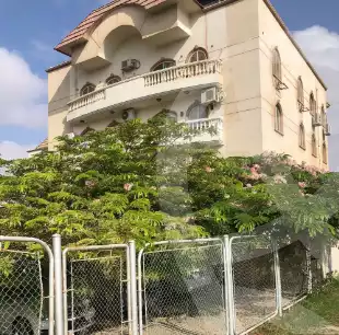 https://aqarmap.com.eg/ar/listing/4186392-for-sale-cairo-el-sheikh-zayed-city-compounds-in-sheikh-zayed-beverly-hills