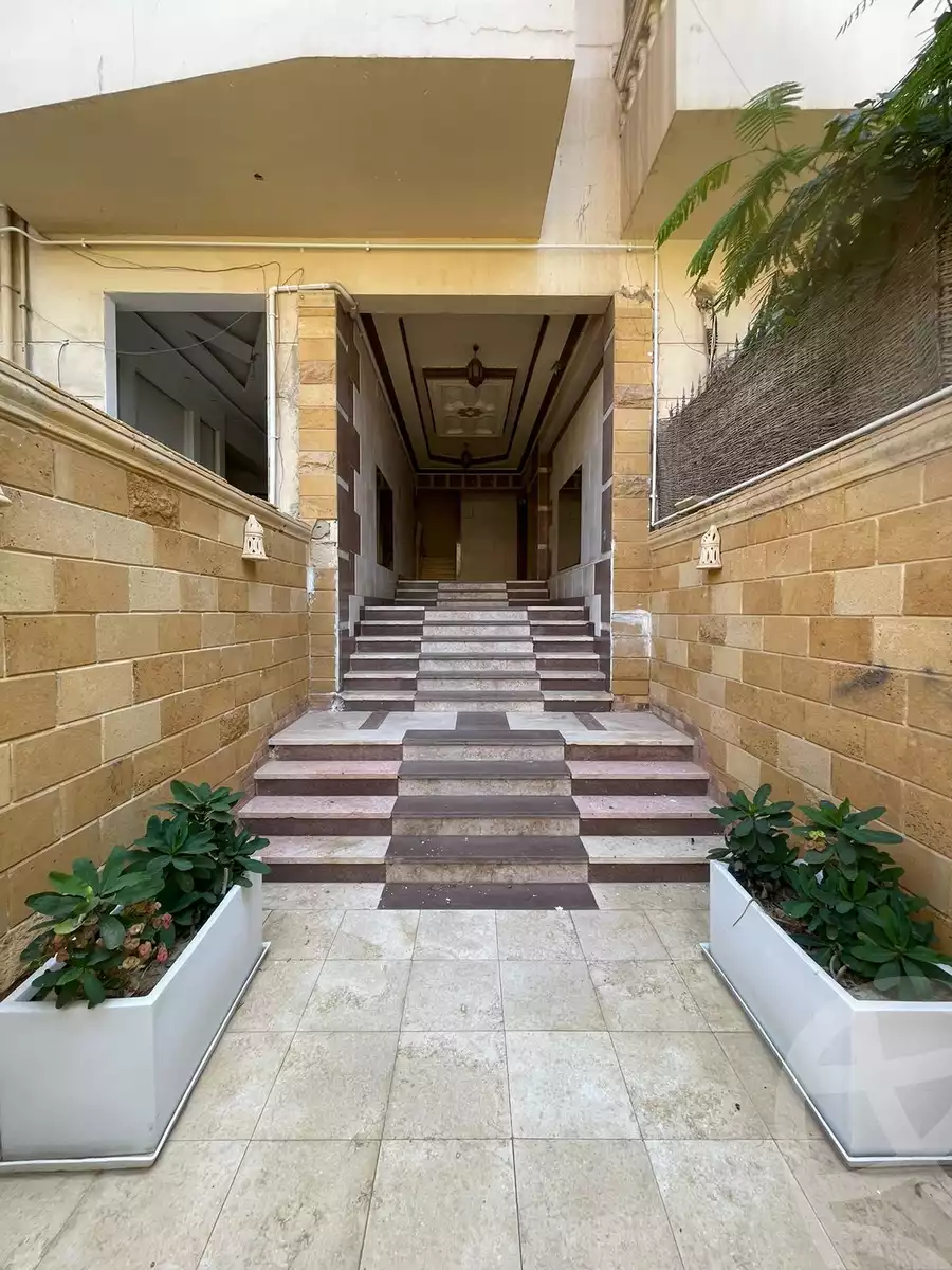 https://aqarmap.com.eg/ar/listing/4187616-for-sale-cairo-el-sheikh-zayed-city-el-hay-elsabeaa-lhy-lsb