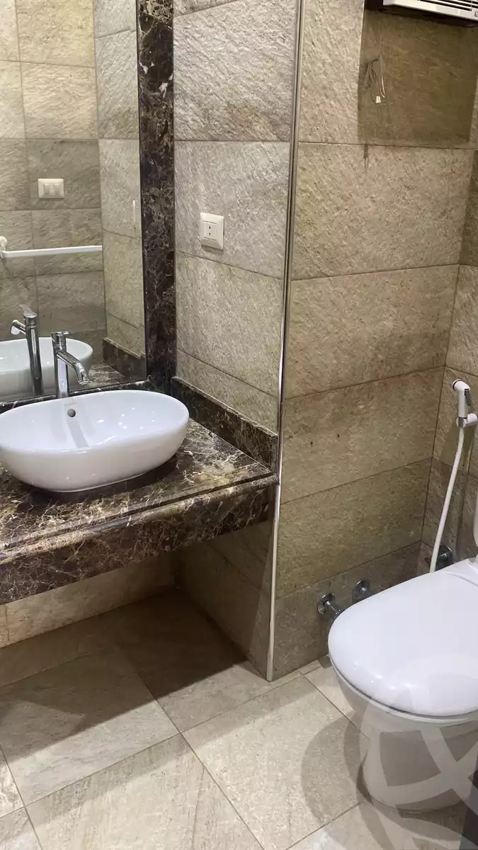 https://aqarmap.com.eg/en/listing/4188677-for-rent-cairo-el-sheikh-zayed-city-compounds-kmbwnd-ljry-swdyk
