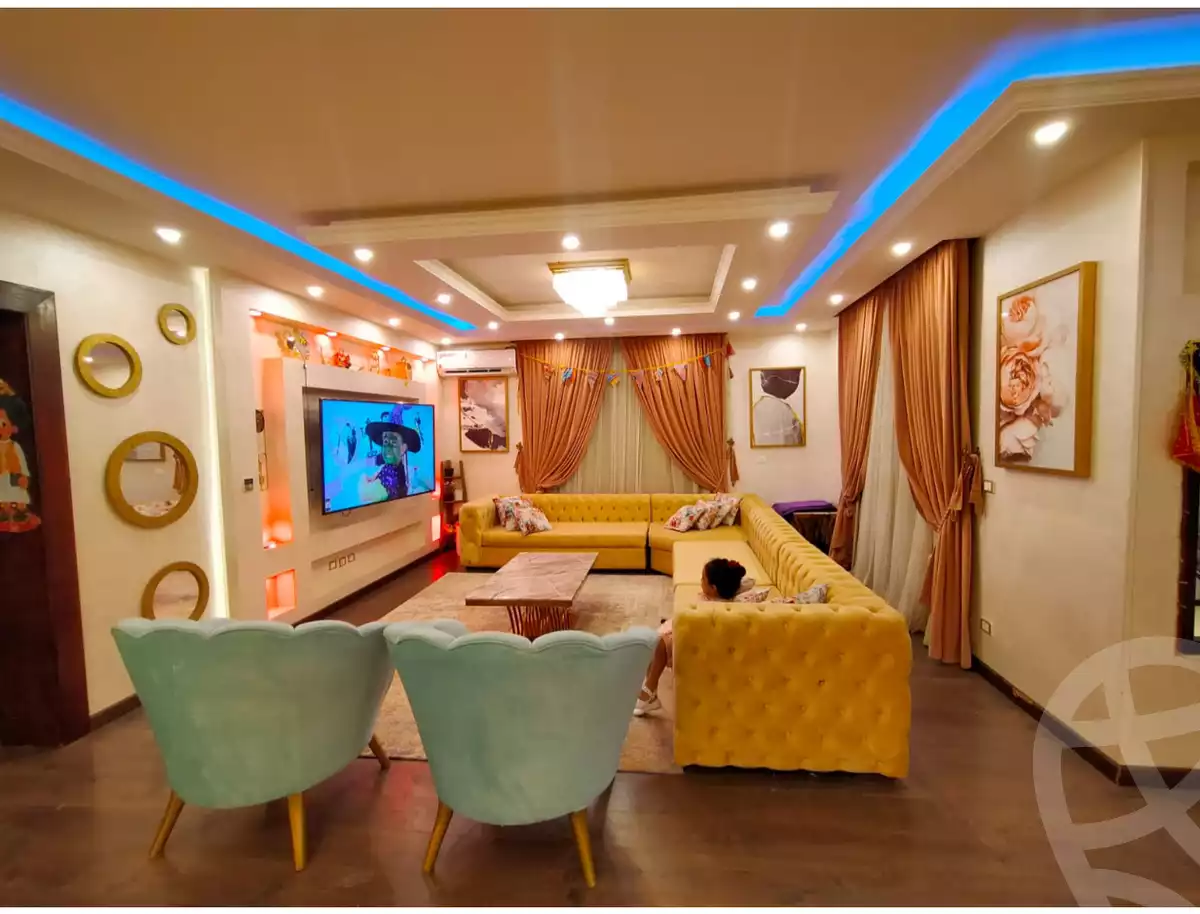 https://aqarmap.com.eg/en/listing/4188859-for-sale-cairo-el-sheikh-zayed-city-compounds-greens