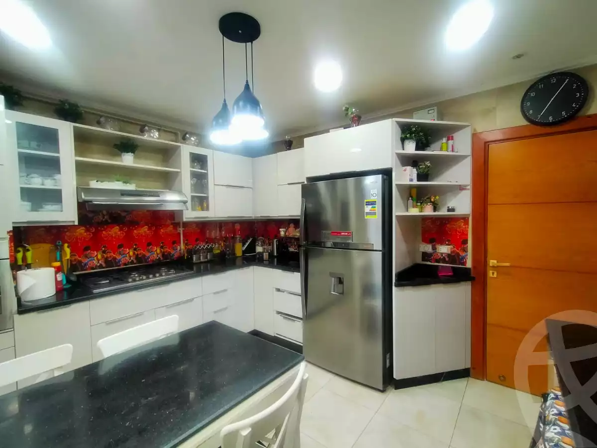 https://aqarmap.com.eg/en/listing/4188859-for-sale-cairo-el-sheikh-zayed-city-compounds-greens