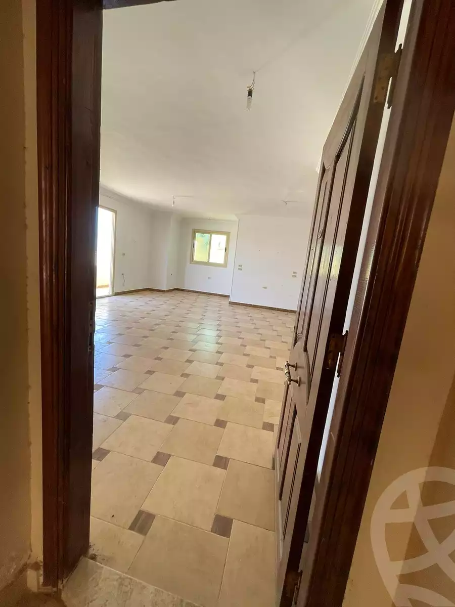 https://aqarmap.com.eg/ar/listing/4192150-for-sale-cairo-el-sheikh-zayed-city-el-hay-elsabeaa-shr-lfndr