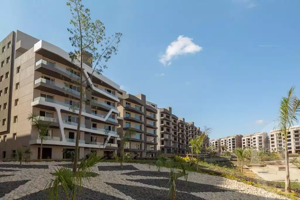 https://aqarmap.com.eg/en/listing/4192395-for-sale-cairo-new-cairo-lmstqbl-syty-compounds-zyzyny-lmstqbl-rdk-llttwyr