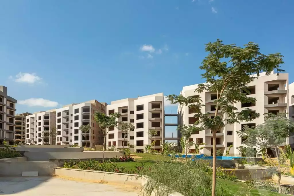 https://aqarmap.com.eg/en/listing/4192395-for-sale-cairo-new-cairo-lmstqbl-syty-compounds-zyzyny-lmstqbl-rdk-llttwyr
