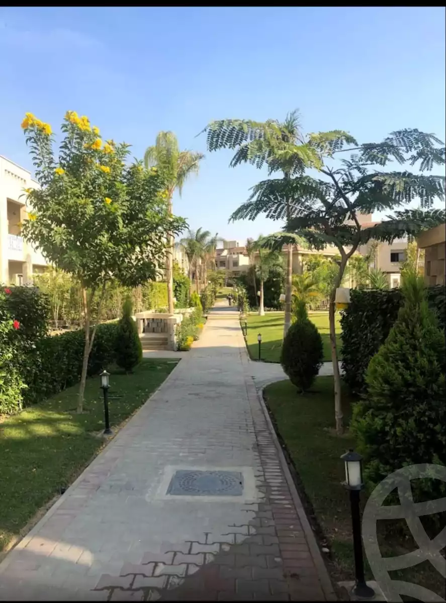 https://aqarmap.com.eg/en/listing/4194431-for-sale-cairo-6th-of-october-compounds-kmbwnd-jryn-6-mbny-drys