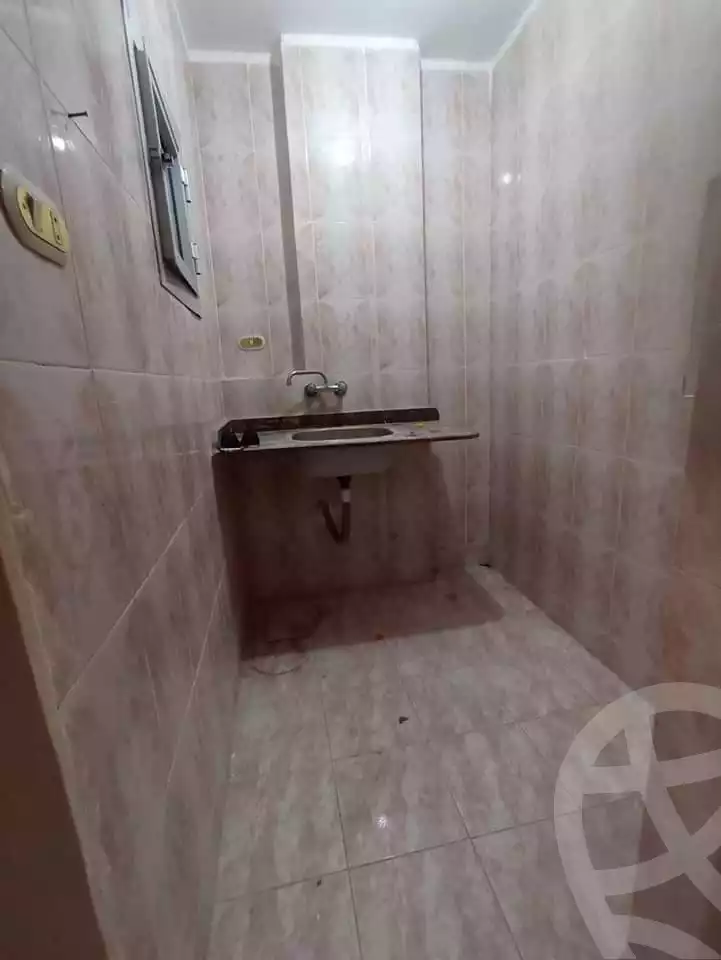 https://aqarmap.com.eg/en/listing/4195343-for-sale-alexandria-el-hanouvel-el-madina-el-monawwara-st