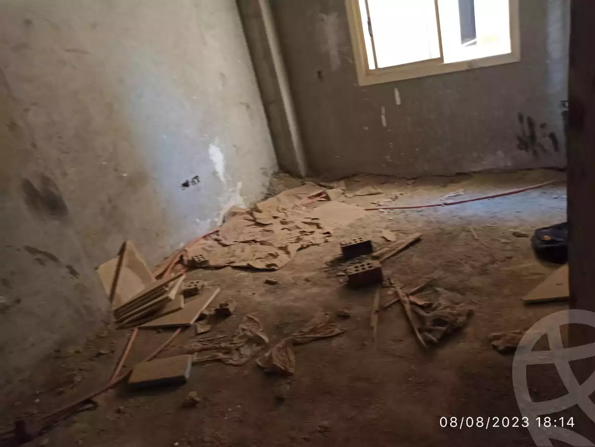 https://aqarmap.com.eg/en/listing/4195493-for-sale-cairo-new-cairo-compounds-la-rose