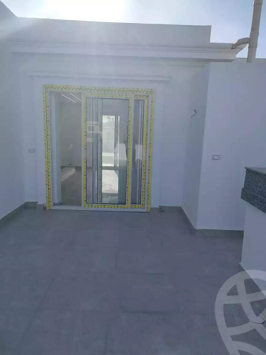https://aqarmap.com.eg/en/listing/4200199-for-rent-cairo-new-cairo-compounds-mountain-view-hyde-park