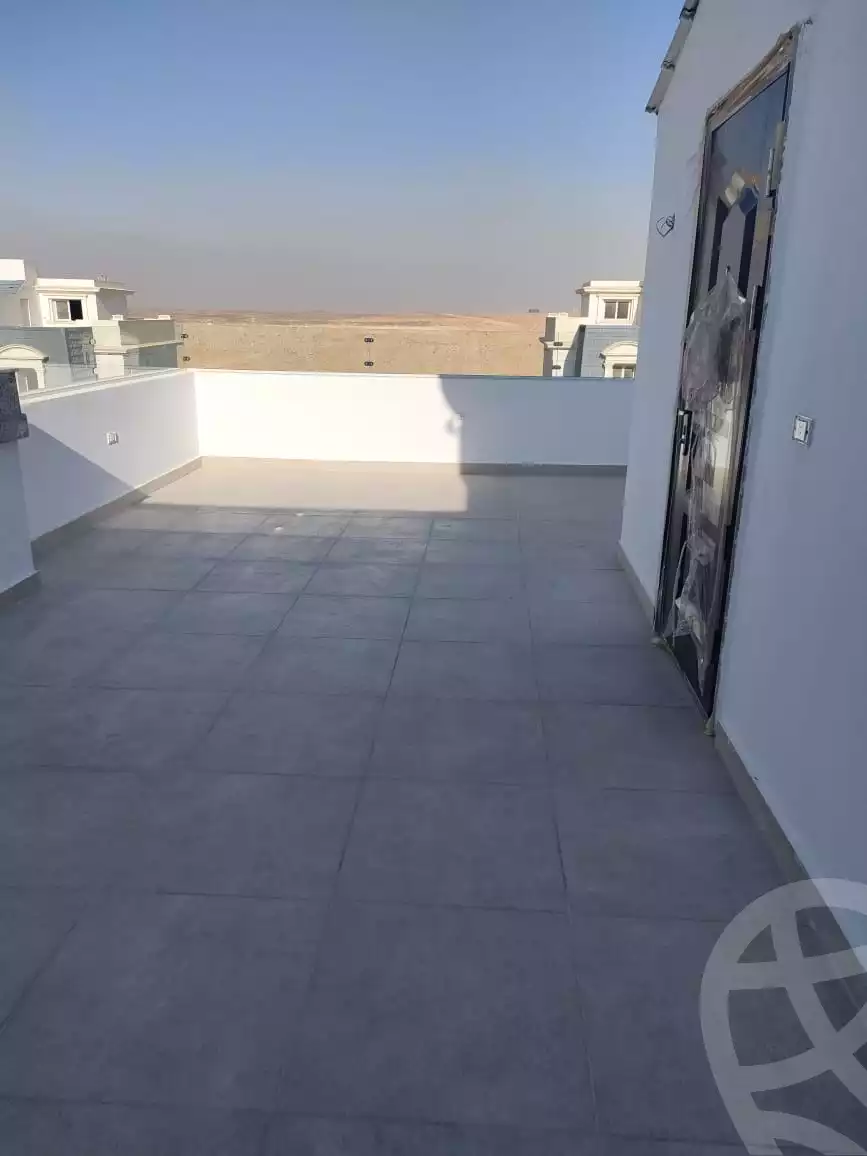 https://aqarmap.com.eg/en/listing/4200199-for-rent-cairo-new-cairo-compounds-mountain-view-hyde-park