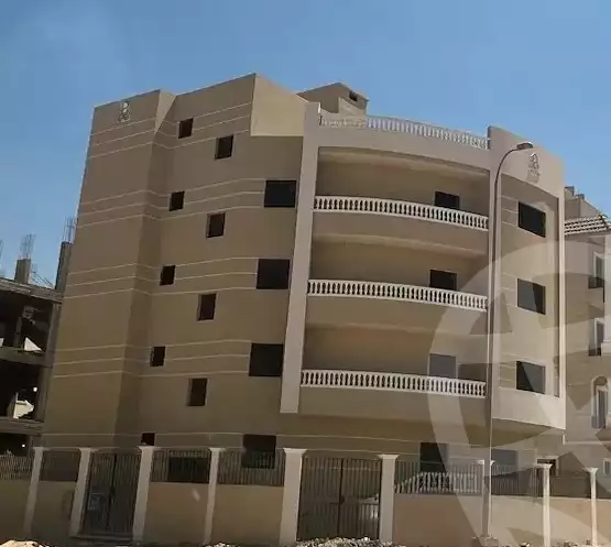 https://aqarmap.com.eg/en/listing/4200799-for-sale-cairo-6th-of-october-hadaeq-october-lmntq-lsyhy