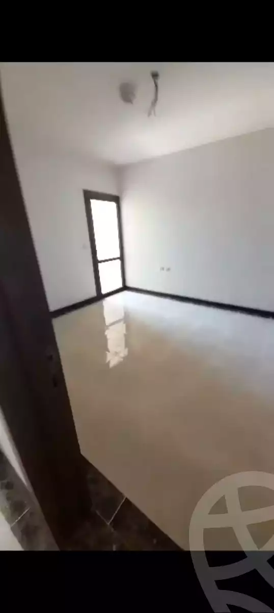 https://aqarmap.com.eg/ar/listing/4200784-for-sale-cairo-new-cairo-compounds-nyoum-nyw-kyrw
