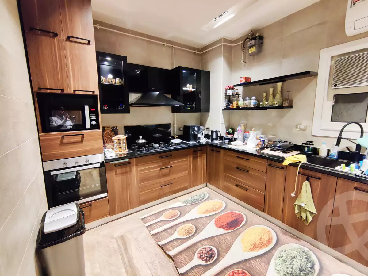 https://aqarmap.com.eg/ar/listing/4202363-for-sale-cairo-el-sheikh-zayed-city-compounds-in-sheikh-zayed-continental-gardens