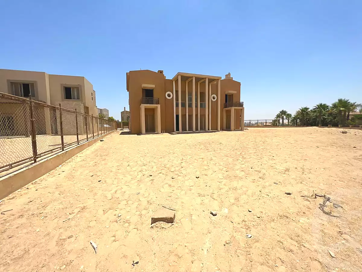 https://aqarmap.com.eg/en/listing/4209280-for-sale-cairo-el-sheikh-zayed-city-compounds-kmbwnd-ljry-swdyk