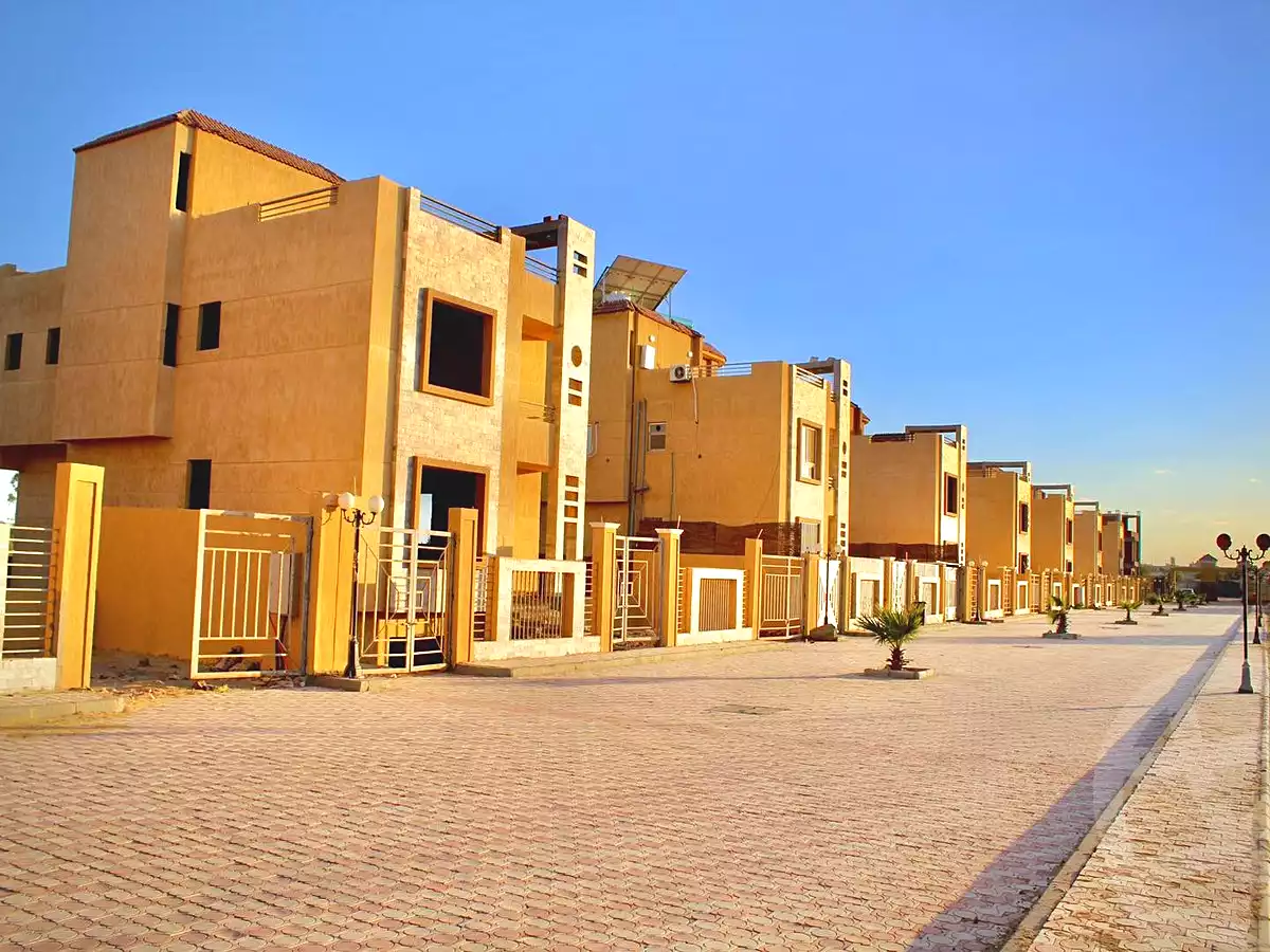 https://aqarmap.com.eg/ar/listing/3024950-projects-green-city
