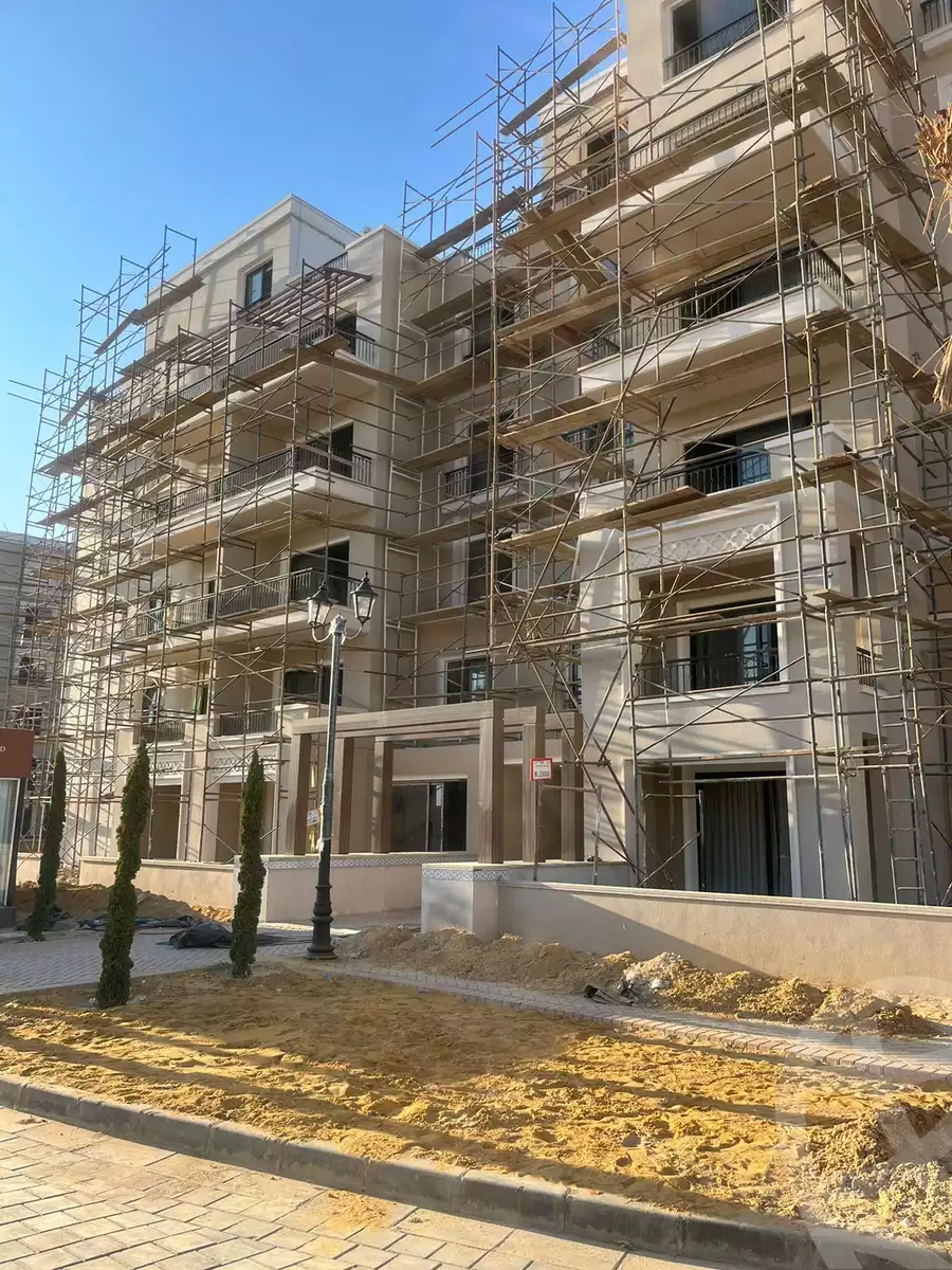 https://aqarmap.com.eg/en/listing/4210049-for-sale-cairo-el-sheikh-zayed-city-compounds-kmbwnd-fyldj-wyst-dr-llttwyr