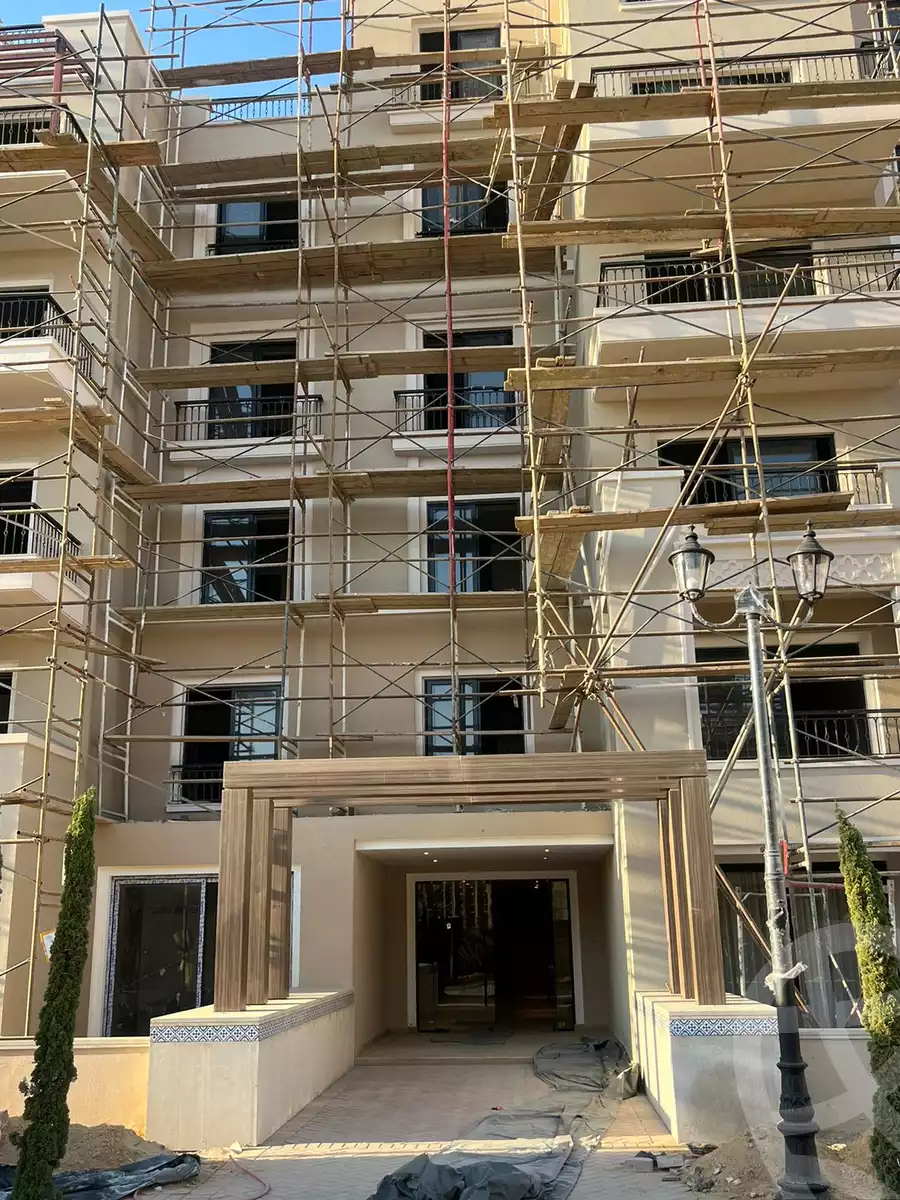 https://aqarmap.com.eg/en/listing/4210067-for-sale-cairo-el-sheikh-zayed-city-compounds-kmbwnd-fyldj-wyst-dr-llttwyr