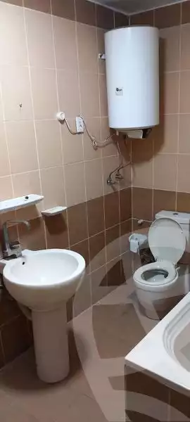 https://aqarmap.com.eg/ar/listing/4212661-for-rent-cairo-el-zaytun-lzytwn-lshrqy-al-motawakel-ala-allah