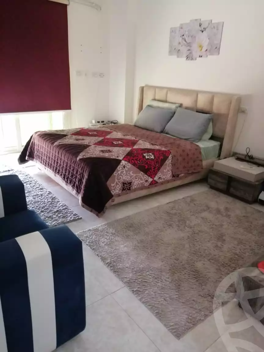 https://aqarmap.com.eg/ar/listing/4213211-for-sale-cairo-el-shorouk-lhy-lthny-grb-neighbourhood-2a-mohamed-farid-st