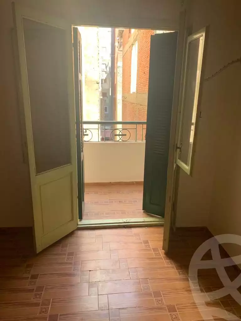 https://aqarmap.com.eg/en/listing/4214197-for-sale-kafr-el-sheikh-kafr-el-sheikh-city-kafr-el-shaikh-city-el-khalifa-el-mamoon-st