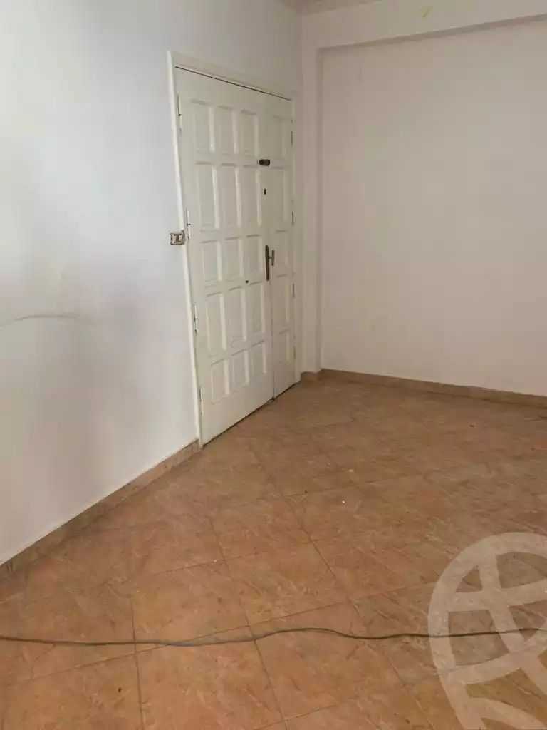 https://aqarmap.com.eg/en/listing/4214197-for-sale-kafr-el-sheikh-kafr-el-sheikh-city-kafr-el-shaikh-city-el-khalifa-el-mamoon-st