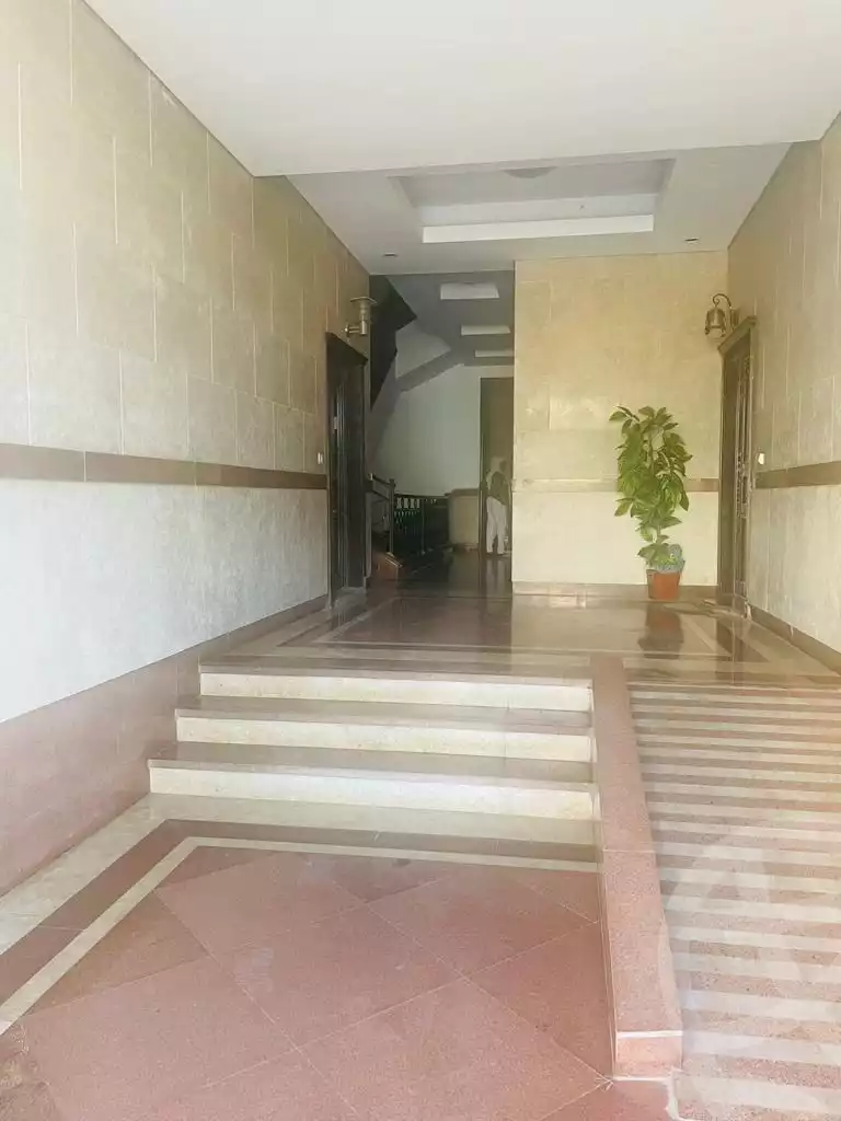 https://aqarmap.com.eg/en/listing/4214660-for-rent-cairo-new-cairo-compounds-hayat-heights