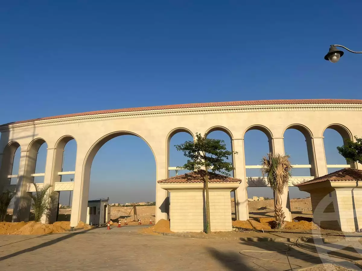 https://aqarmap.com.eg/en/listing/4216305-for-sale-cairo-el-sheikh-zayed-city-compounds-kmbwnd-fyldj-wyst-dr-llttwyr
