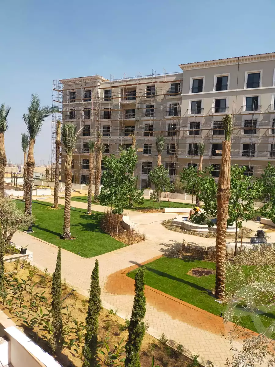 https://aqarmap.com.eg/en/listing/4217616-for-sale-cairo-el-sheikh-zayed-city-compounds-kmbwnd-fyldj-wyst-dr-llttwyr