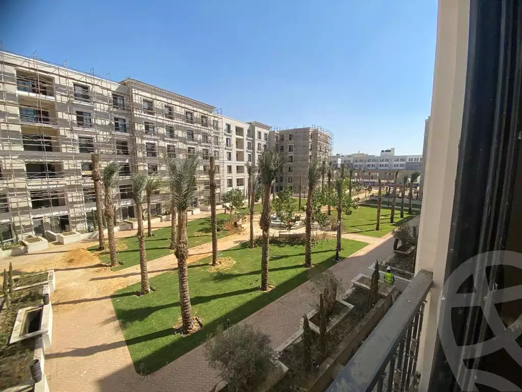 https://aqarmap.com.eg/en/listing/4217616-for-sale-cairo-el-sheikh-zayed-city-compounds-kmbwnd-fyldj-wyst-dr-llttwyr