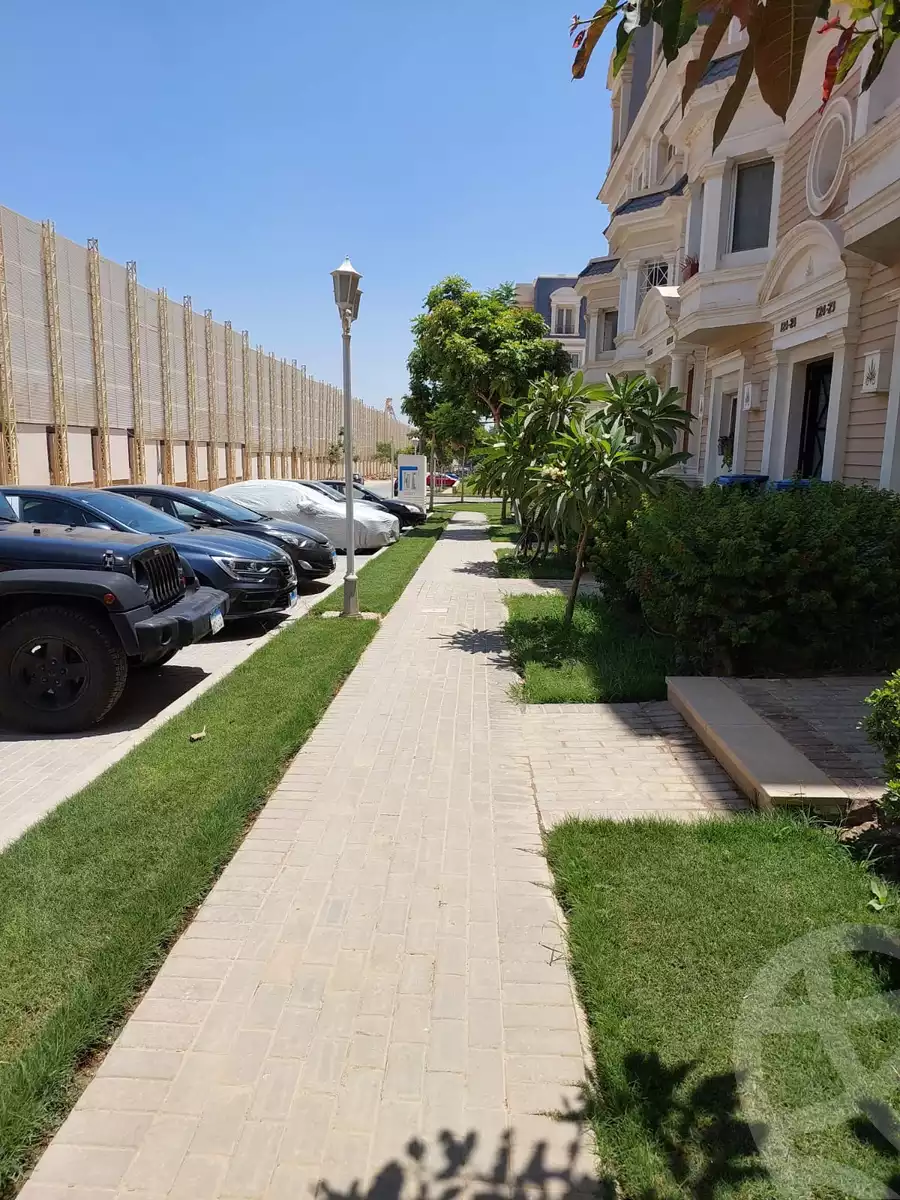 https://aqarmap.com.eg/en/listing/4219120-for-sale-cairo-6th-of-october-compounds-mountain-view-october-park