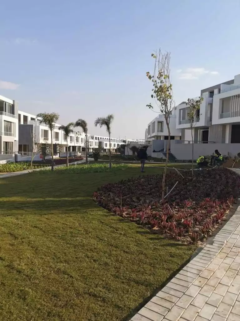https://aqarmap.com.eg/en/listing/4221373-for-sale-cairo-alex-cairo-desert-road-kmbwnd-fy-tryq-skndry-lshrwy-joulz-compound-inertia