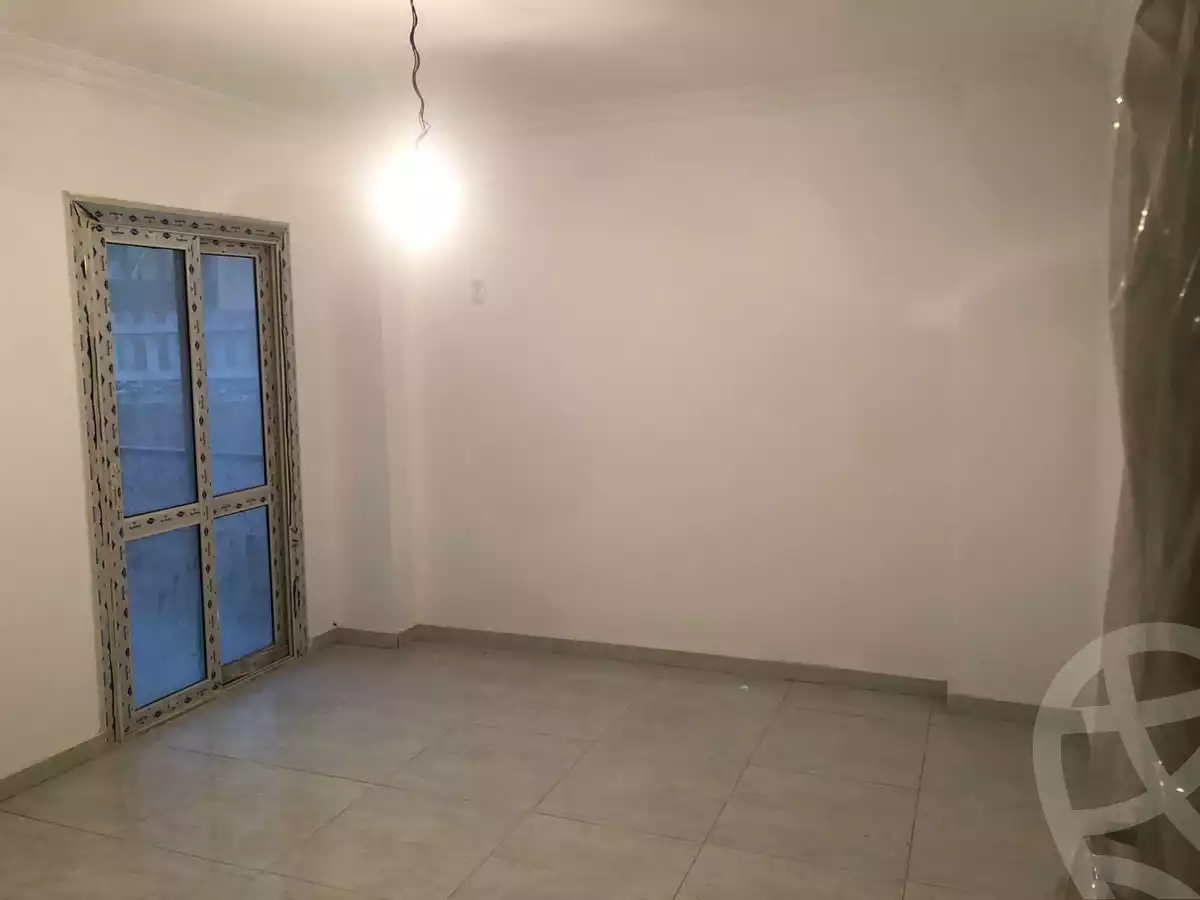 https://aqarmap.com.eg/ar/listing/4224042-for-sale-cairo-el-sheikh-zayed-city-compounds-in-sheikh-zayed-el-khamayel