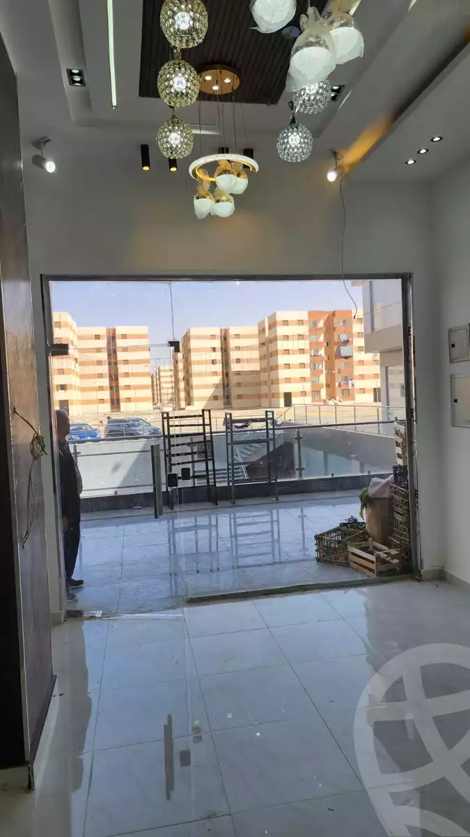https://aqarmap.com.eg/ar/listing/4225085-for-rent-cairo-al-oubour-l-bwr-ljdyd-hy-lhry-el-horeya-mall-meamar-el-ashraf