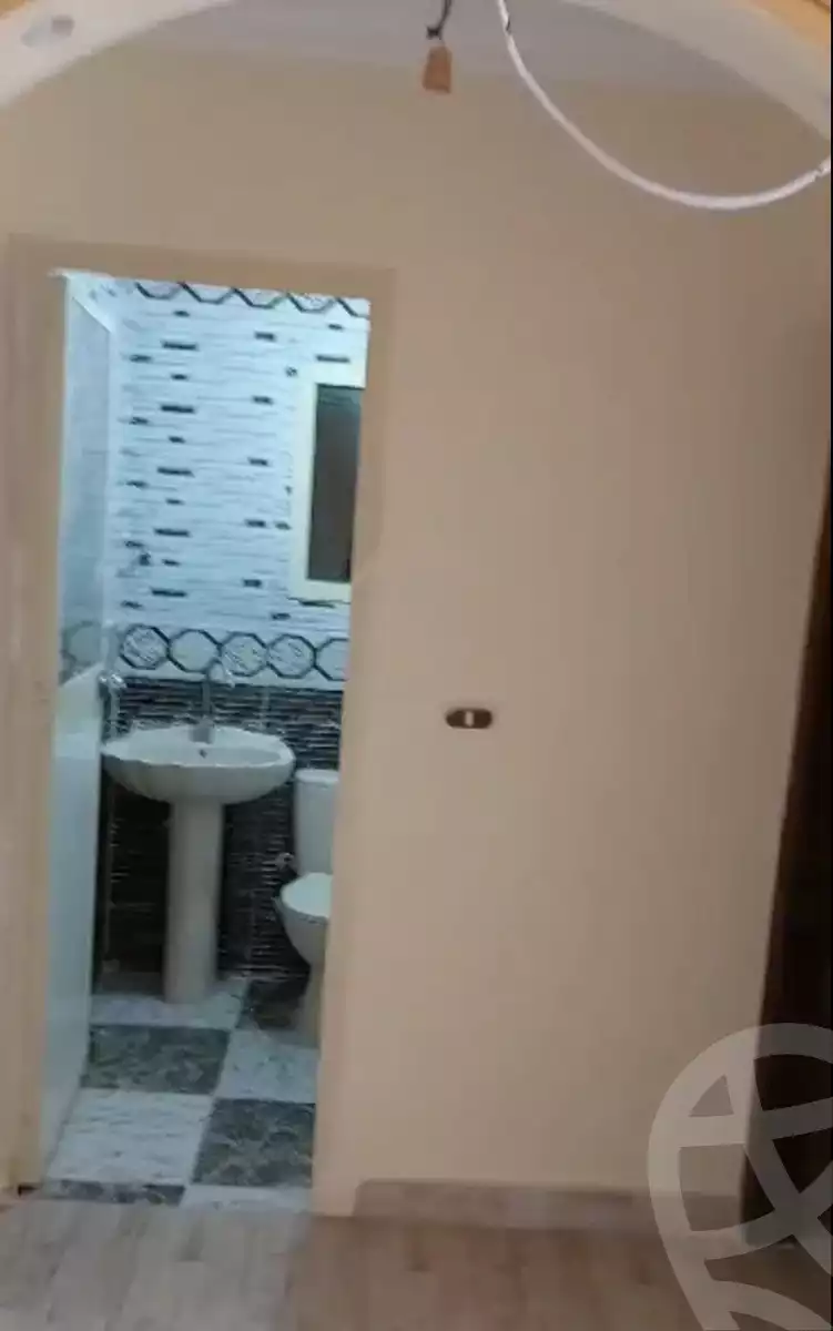 https://aqarmap.com.eg/en/listing/4225262-for-sale-alexandria-moharram-bey-tryq-qn-lswys
